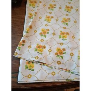 Vintage Cannon Daisy Floral 2 Pillowcases Mod 1960s Mid Century Orange Yellow Gr